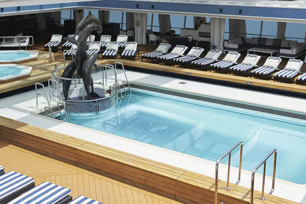 Бассейны на 11 палубе
