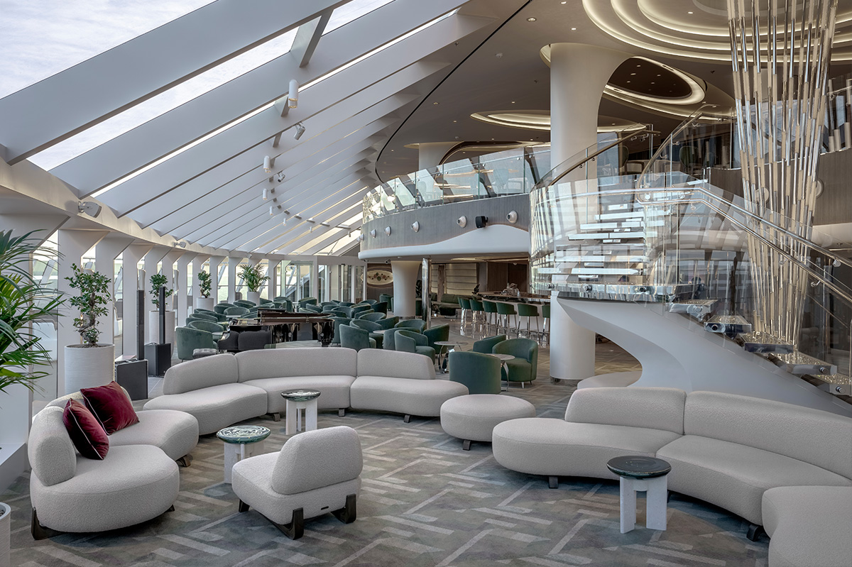 MSC Yacht Club Top Sail Lounge